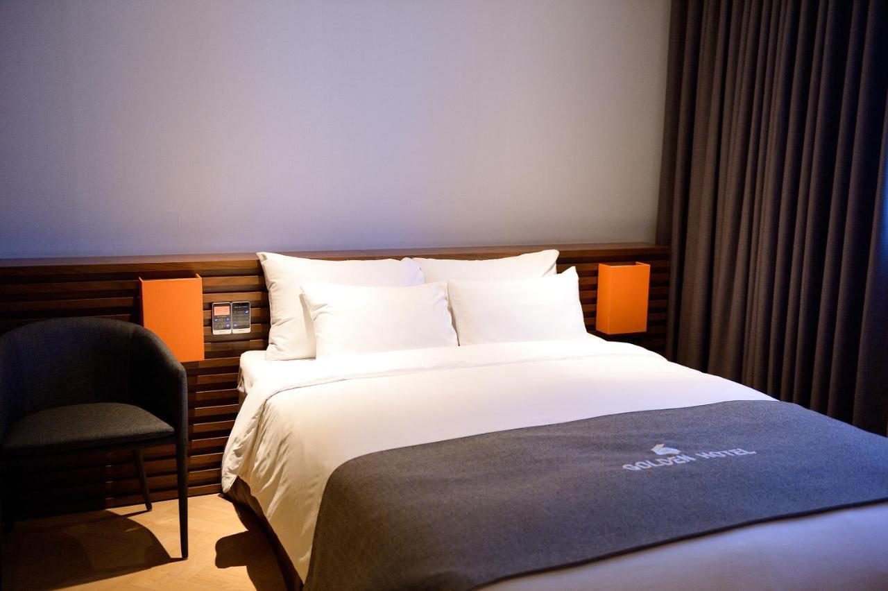 Golden Business Hotel Jinju Exterior photo